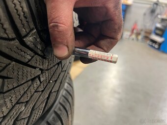 Zimní pneu Kumho 215/65 r17 99V - 5