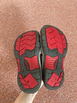 Chlapecké sandály Keen, vel. 35 - 5