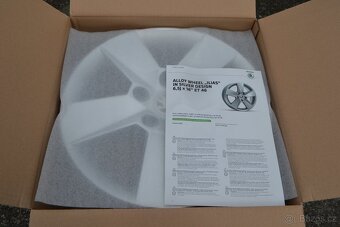 Š.Octavia III+ Oct.IV + facelift– NOVÉ 16 orig. Alu disky . - 5