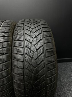 Sada pneu GoodYear 235/55/19 105V - 5