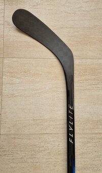 Hokejka Bauer Flylite levá P92 flex 77 - 5