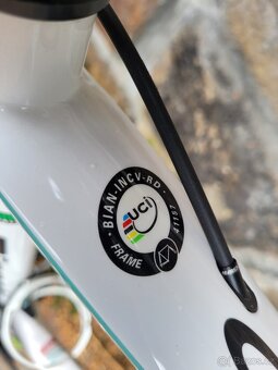 Italská raketa Bianchi Infinito CV - „Handmade in Italy” - 5