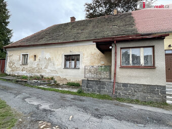 exkluzivní prodej samostatné části dvojdomu, maštale a velké - 5