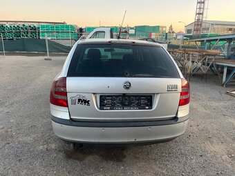 Škoda Octavia II 1.9 TDI - díly z vozidla - 5