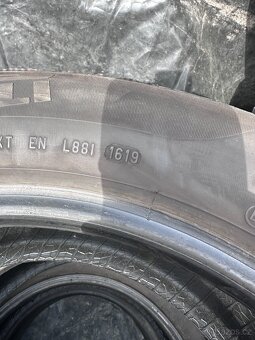 Letní sada pneu 225/55 R17 10W - Pirelli - 5
