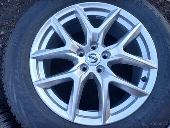 Prodám NOVOU sadu Orig ALU kol Volvo 235/60R18 zimní - 5