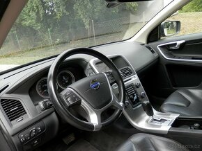 Volvo XC60 2.4D5 AWD Summum, Panorama, Kůže, DPH - 5