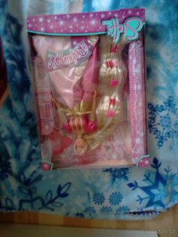 PRODÁM PANENKY TYPU BARBIE+STAVEBNICE - 5