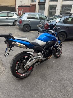 Suzuki gsr 600 - 5
