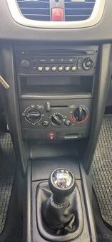 Peugeot 207 1.4i - 5