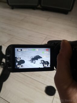 Canon Legria HF G25 - 5