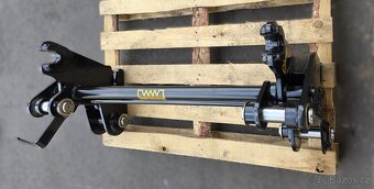 použivany rychloupinac na traktorbager komatsu WB - 5