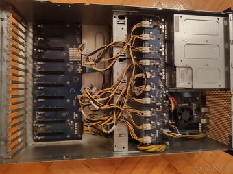 30x zdroj FSP Fortron 1600W,8x 16GB RAM DDR4,10 rig Gigabyte - 5