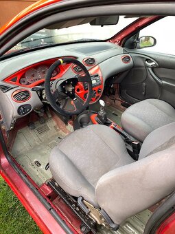 Ford Focus 2.0 16V - 5