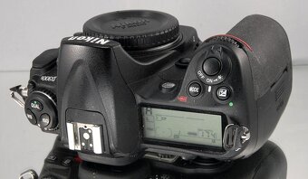 Nikon D300S DX 12.3 MPixJPEG+RAWHDV60000 Exp. - 5