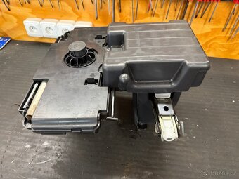 Zvedák a příslušenství Audi A5 2015 - 5