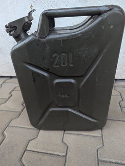 Kanystr, odřené dno - 5