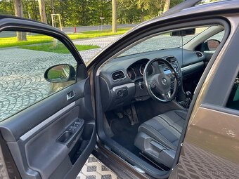 VW Golf combi 1,4 benzín, r. v. 2013, tažné zařízení - 5