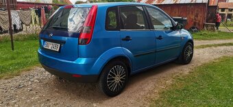 Prodám Ford fiesta 1.3 51 kW - 5