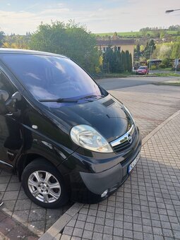 Opel Vivaro 2,5 CDTI - 5