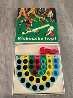Retro hra Kloboučku hop Směr - 5