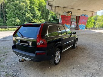 Volvo XC90 2.4 D5 - 5