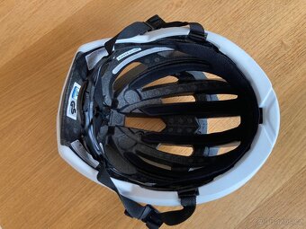 Cyklistická helma ABUS - 5
