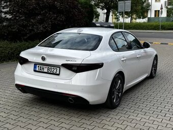 Alfa Romeo Giulia 2.2 JTDM 132kW Super Kůže Navi Automat - 5