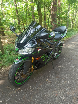 Kawasaki ZX-10R Ninja R.V.2004 - 5