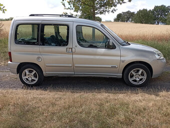 Citroen Berlingo 2.0 hdi 66kw multispace 2005 nová STK tažné - 5