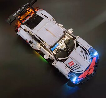 Osvětlení na LEGO® Technic 42096 Porsche 911 RSR - 5