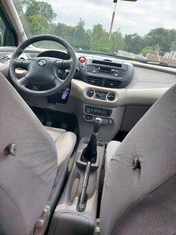 Nissan Tino - 5