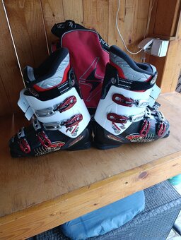 Carvingové lyže a lyžáky - 5