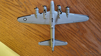 Model letadla B-17F Memphis Belle - Atlas - 5