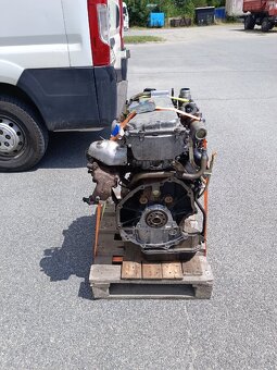 Motor Nissan Navara - 5
