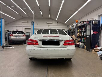 Mercedes-Benz Třídy E 220 CDI - 5