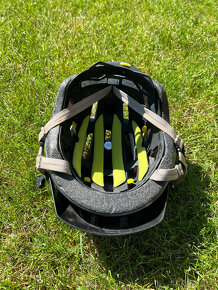 Dětská cyklistická helma Specialized Shuffle LED child - 5