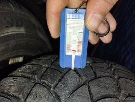 Pneu 185/65 R15 - 5