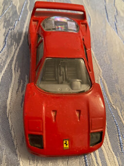 autíčko Ferrari - model - 5