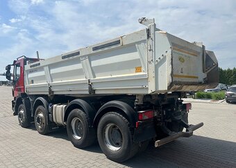 Iveco X WAY Stralis 8x4 - třístranný sklápěč + závěs - 5