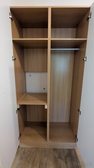 prodám sestavu - skříň, odkládací stěnu a botník - 5