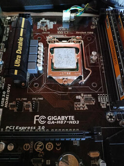 Starší herní základ i5-4460, Gigabyte GA-H87-HD3, 8GB DDR3 - 5