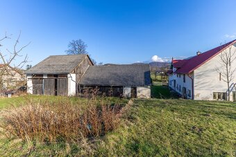 PRODEJ RD S VELKÝM POZEMKEM PŘES 5000m2, Černá Voda - 5
