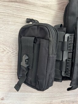 Prodám airsoft. taktický nosič plátů v černém provedení - 5