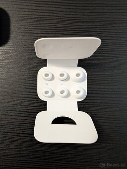 Apple AirPods Pro2 with MagSafe Case (USB-C) - 5