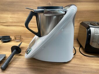 Vorwerk Thermomix TM5 + příslušenství - 5