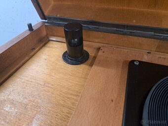 Retro gramo rádio Tesla Dominant II - s novějším gramofonem - 5