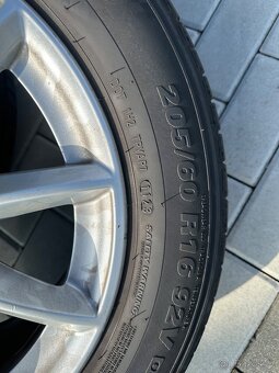 BMW 2 Gran Tourer letní sada 205/60/16 F45, F46 - 5