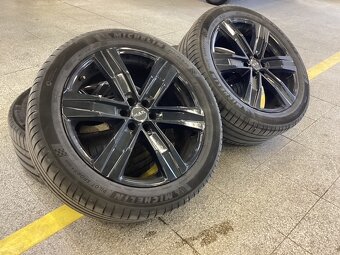 Sada komplet MICHELIN Pilot Sport 265/45R20 s ALU ráfky - 5