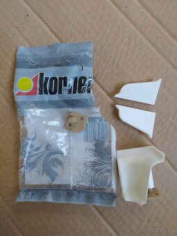 Krásné bílé lišty kuchyňské pracovní desky, nové, 2 ks - 5